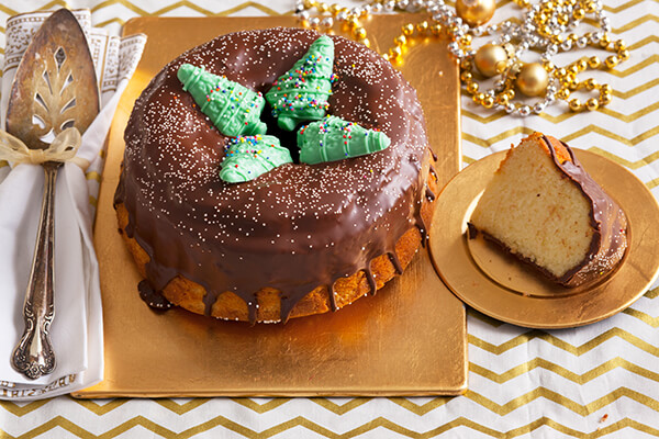 Christmas Crown Cake