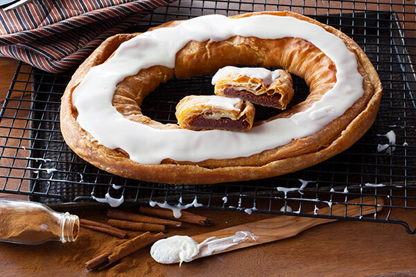 cinnamon roll kringle for breakfast