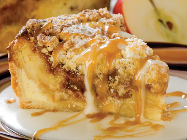 cinnamon bread pudding with apples