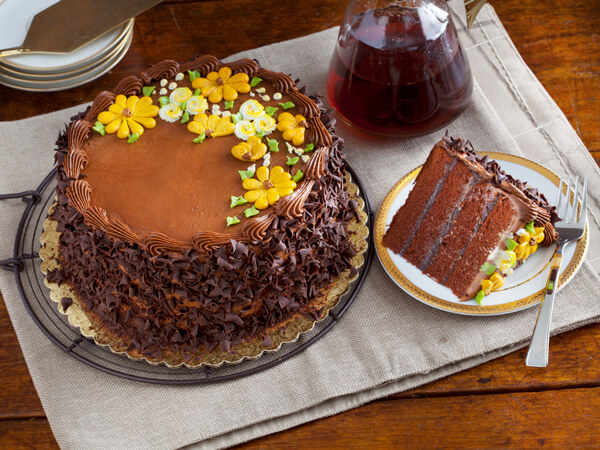 Chocolate layer cake for Fatherâs Day
