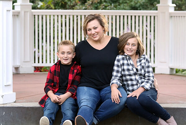 Ashley Olesen with her children