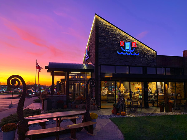 O&H Danish Bakery's Washington Avenue store at sunset