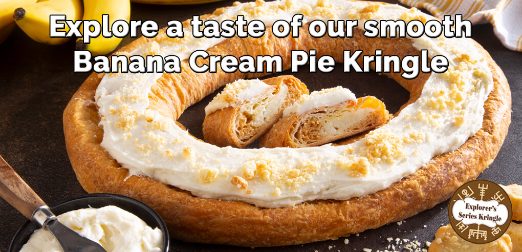 Smooth banana custard with creamy frosting. Delicious! - Item number: S132 - Banana Cream Pie Kringle