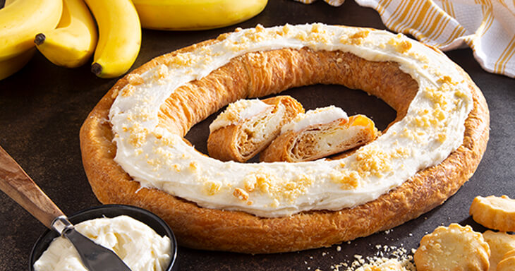 Item number: S132 - Banana Cream Pie Kringle