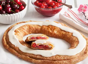 Item number: 170 - Cherry Kringle