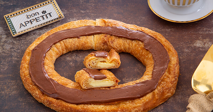 Item number: S138 - Chocolate Eclair Kringle