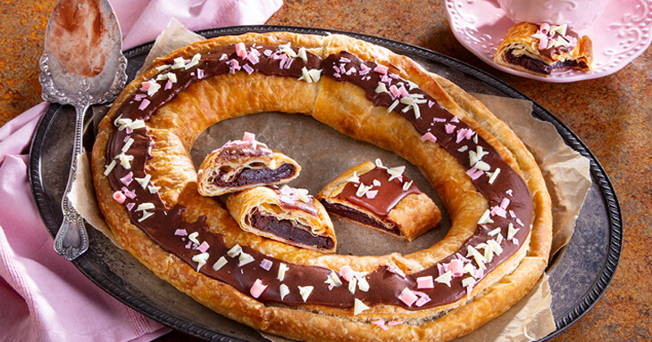 Item number: S150 - Dark Chocolate Decadence Kringle