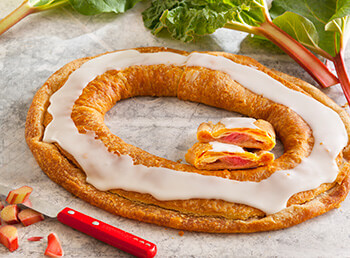 Item number: S096 - Rhubarb Kringle