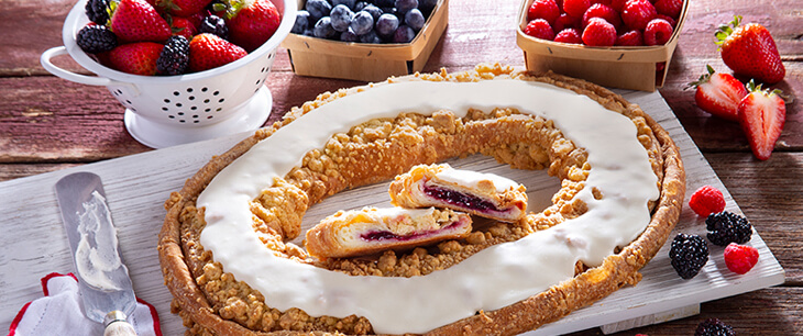 Summer Berry Crumble Kringle