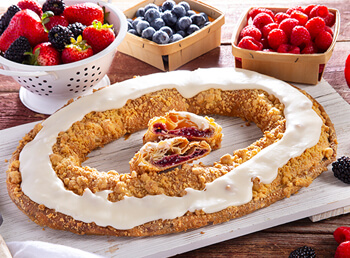 Summer Berry Crumble Kringle